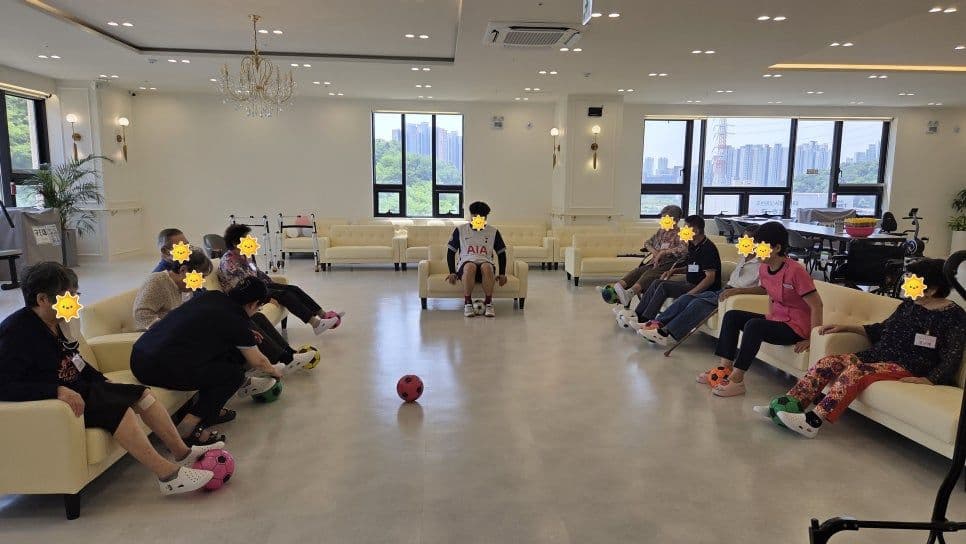 데굴데굴 공놀이, 웃음도 데굴데굴🤣 시흥 우리집주간보호센터!